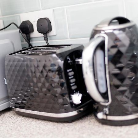 Kirkstall Serviced Apartments Leeds Leeds  Exteriör bild
