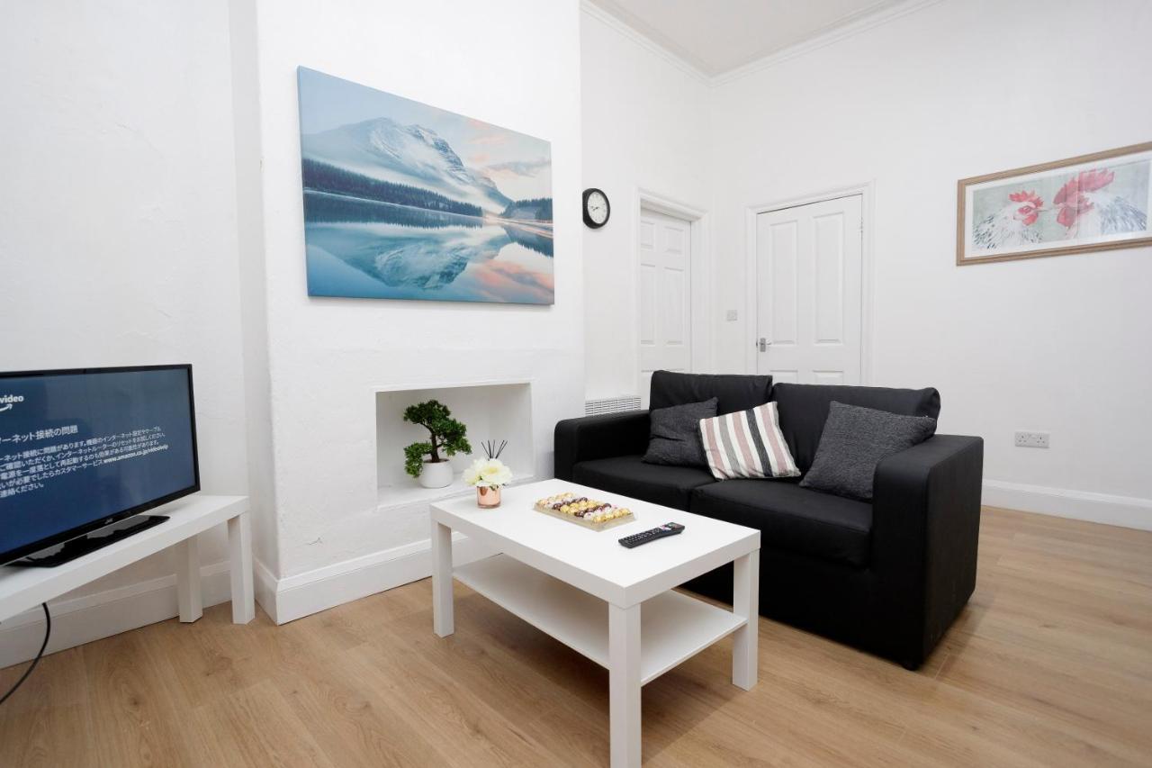 Kirkstall Serviced Apartments Leeds Leeds  Exteriör bild