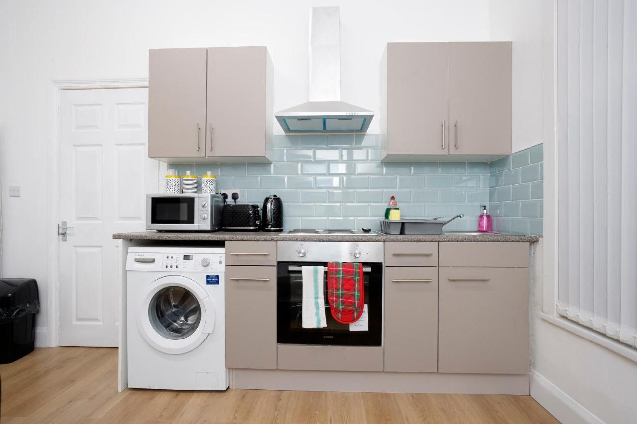 Kirkstall Serviced Apartments Leeds Leeds  Exteriör bild